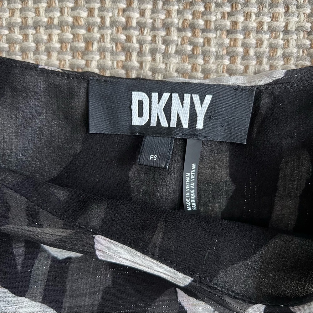 DKNY Black and White Print Blouse - Picture 3 of 6